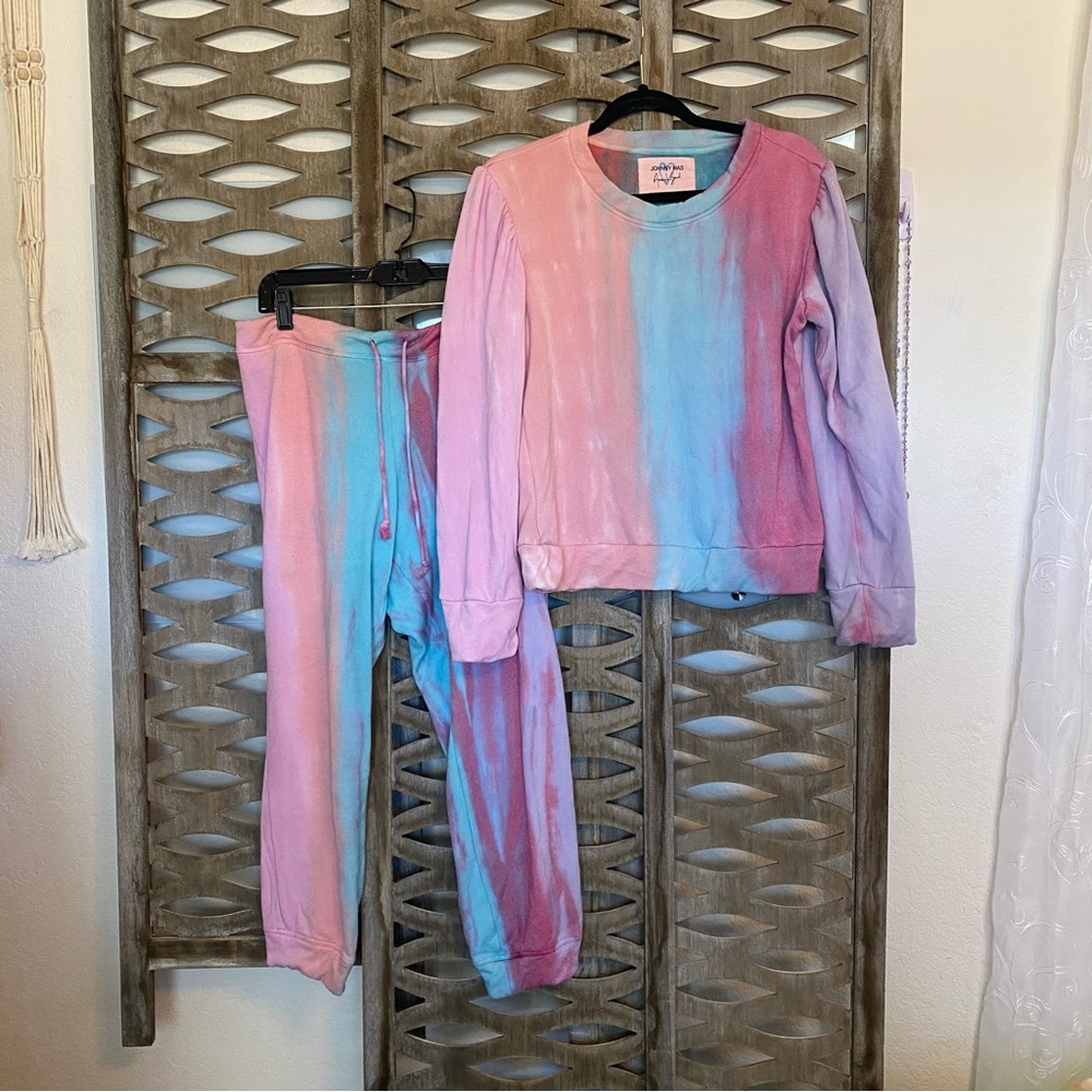 Woman’s Tie-Dye Pajama Set